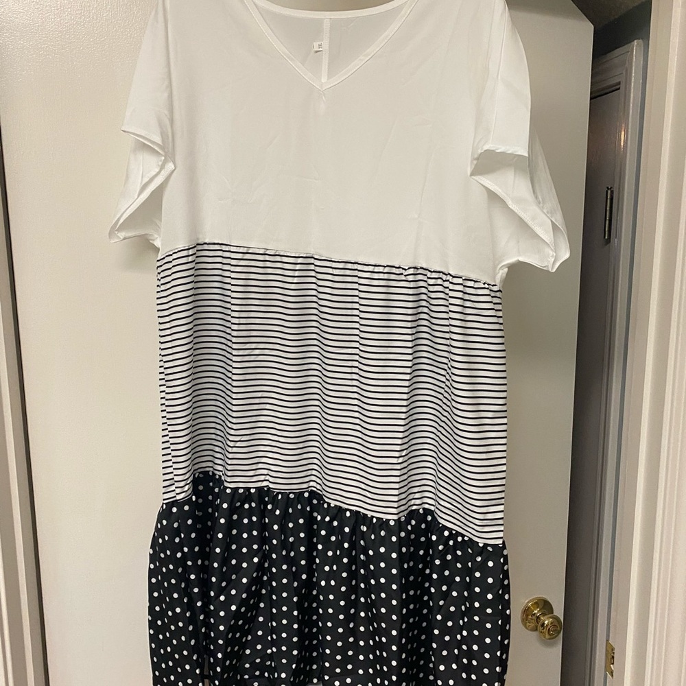 3x black and white dress